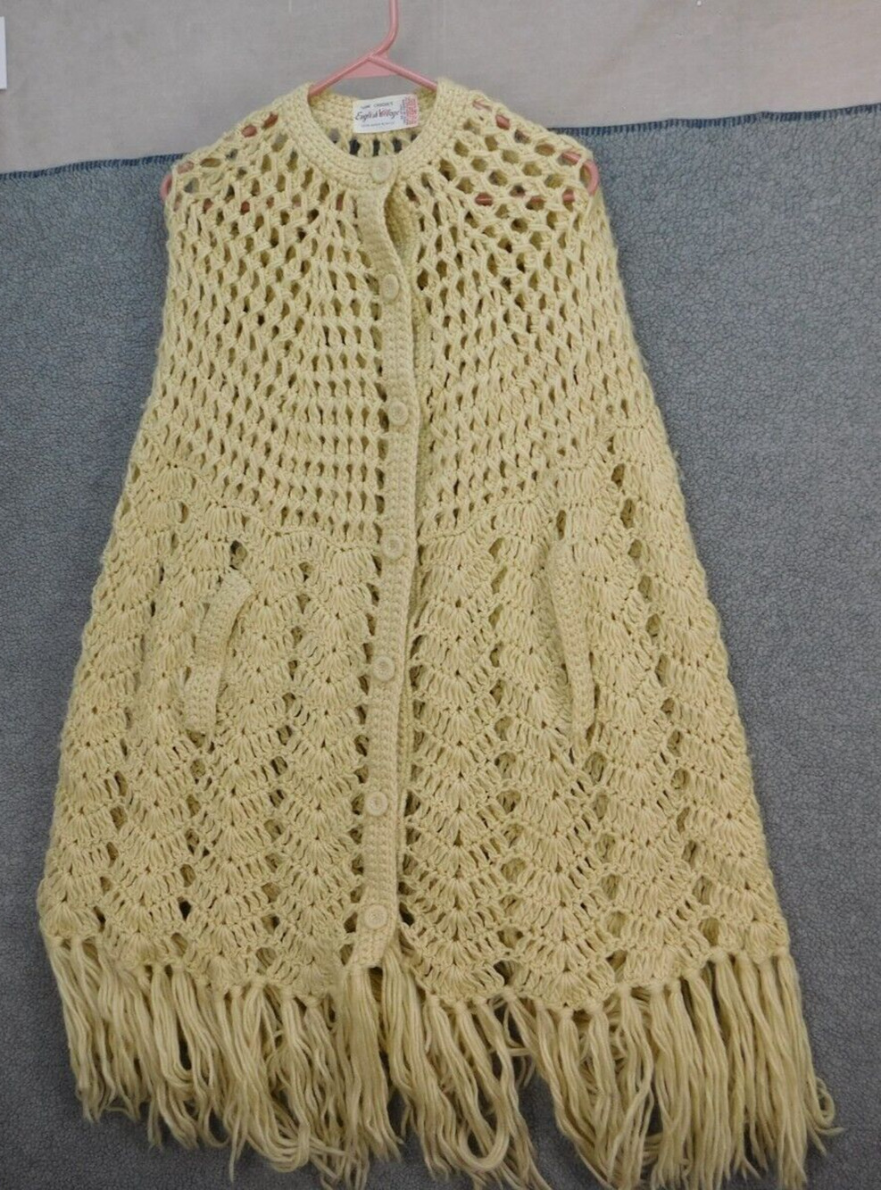 English Village Womens XXL Ivory Boho Poncho Cape Fringe Virgin Acrylic VTG